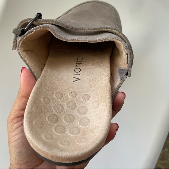 Vionic Tanya Gray Suede Buckle Slide Mule Shoes 8 - Picture 5 of 9
